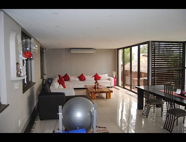 3 BEDROOM HOUSE SOLD IN NORTHDENE